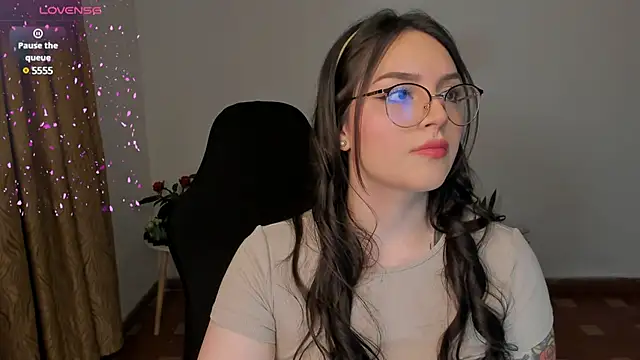 anaveleeez online show from 01.04.25