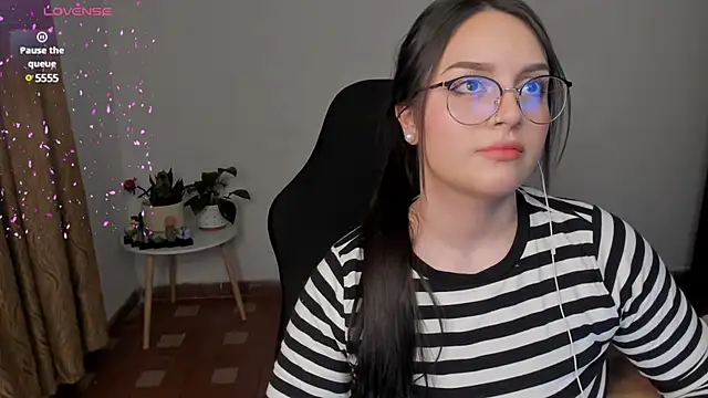 anaveleeez online show from 01.14.25