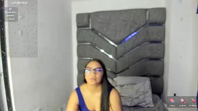 Snapshot of Latinos_couples chatting on 08.04.26 Latinos couples online show from 08.04.26