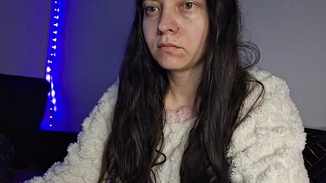 Snapshot of Cyndee_Winter chatting on 12.21.24 Cyndee Winter online show from 12.21.24