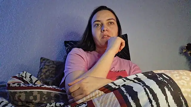 Snapshot of Cyndee_Winter chatting on 12.27.24 Cyndee Winter online show from 12.27.24