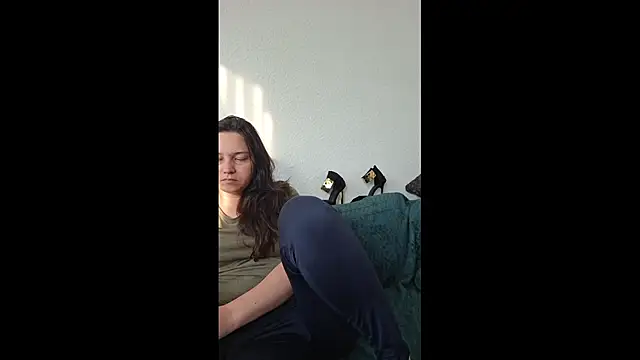 Snapshot of Cyndee_Winter chatting on 09.09.25 Cyndee Winter online show from 09.09.25