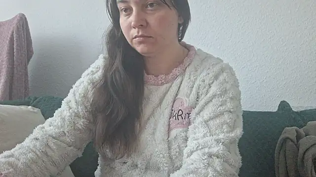 Snapshot of Cyndee_Winter chatting on 10.15.25 Cyndee Winter online show from 10.15.25