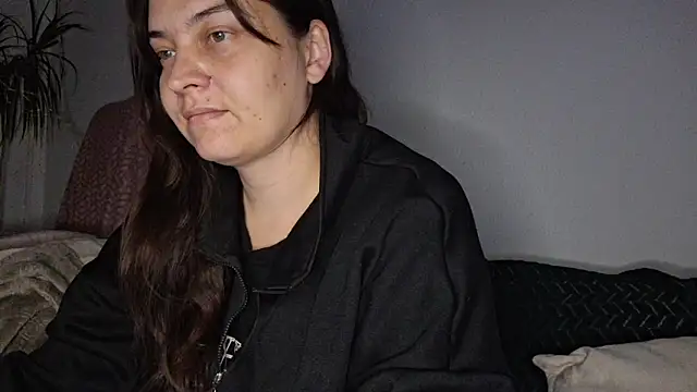 Snapshot of Cyndee_Winter chatting on 10.16.25 Cyndee Winter online show from 10.16.25