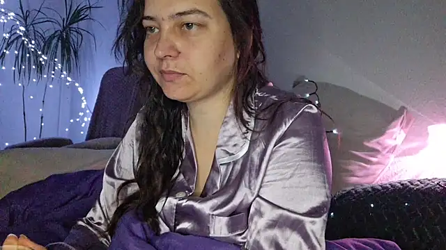 Snapshot of Cyndee_Winter chatting on 10.31.25 Cyndee Winter online show from 10.31.25