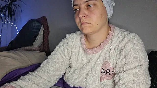 Snapshot of Cyndee_Winter chatting on 11.03.25 Cyndee Winter online show from 11.03.25