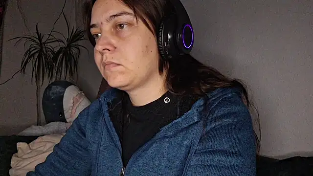 Snapshot of Cyndee_Winter chatting on 11.04.25 Cyndee Winter online show from 11.04.25