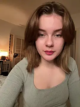 Snapshot of MaribelRiver chatting on 01.08.25 MaribelRiver online show from 01.08.25