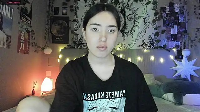 Snapshot of Anisawithlove chatting on 02.26.25 Anisawithlove online show from 02.26.25