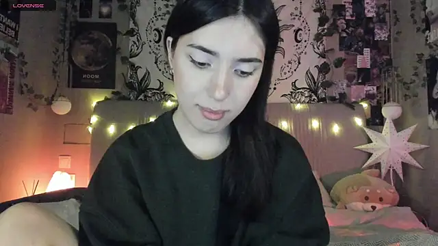 Snapshot of Anisawithlove chatting on 03.06.25 Anisawithlove online show from 03.06.25