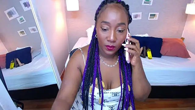 Snapshot of kiara_evanss chatting on 01.15.25 kiara evanss online show from 01.15.25