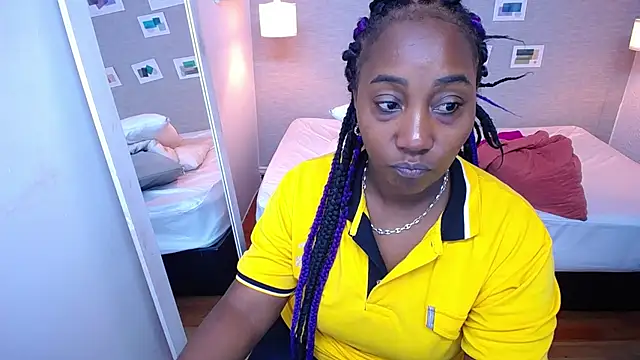 Snapshot of kiara_evanss chatting on 02.27.25 kiara evanss online show from 02.27.25