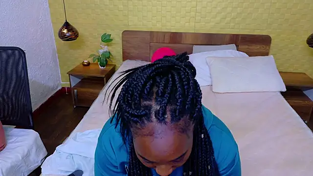 Snapshot of kiara_evanss chatting on 11.28.25 kiara evanss online show from 11.28.25