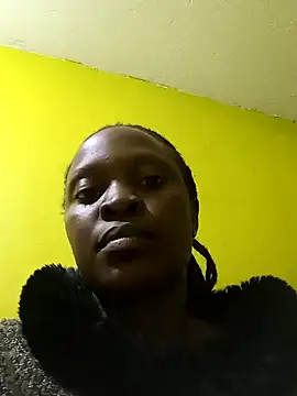 Snapshot of pretty_amaal chatting on 01.25.25 pretty amaal online show from 01.25.25