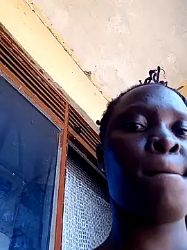 Snapshot of pretty_amaal chatting on 02.12.25 pretty amaal online show from 02.12.25