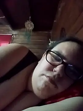 Snapshot of gatitabuena-90 chatting on 02.19.26 gatitabuena-90 online show from 02.19.26