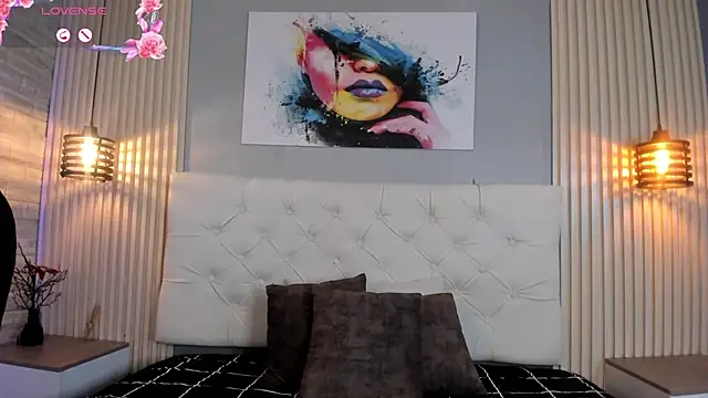 emma  smith1 online show from 09.12.25