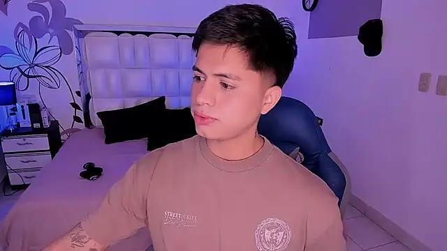 Niicky1  online show from 12.26.24