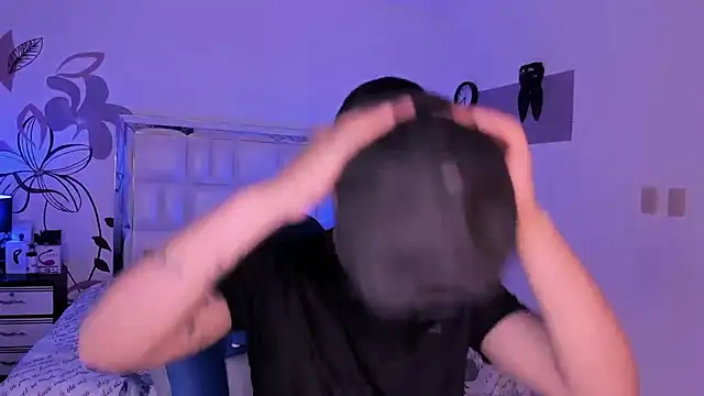 Niicky1  online show from 01.12.25