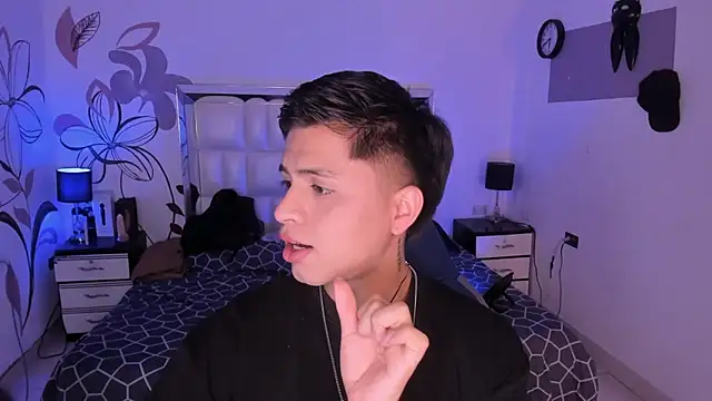 Niicky1  online show from 01.20.25