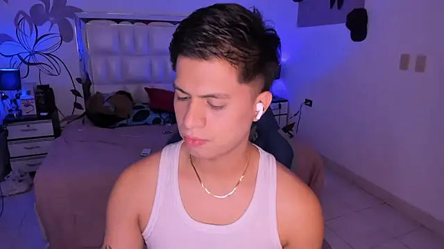 Niicky1  online show from 01.30.25