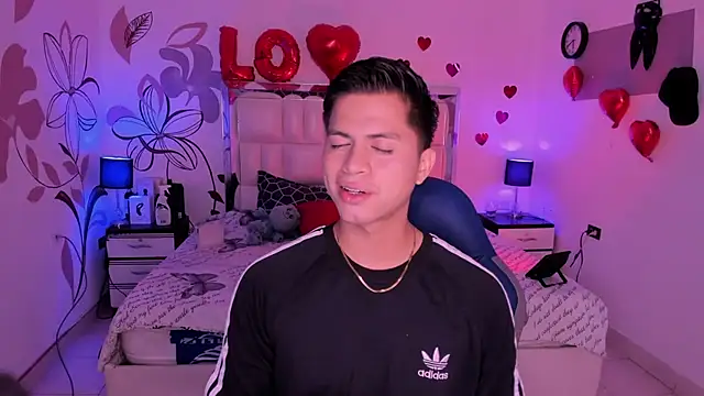 Niicky1  online show from 02.16.25