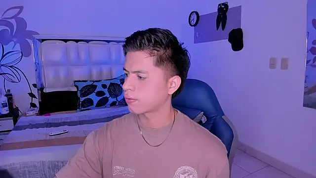 Niicky1  online show from 03.01.25