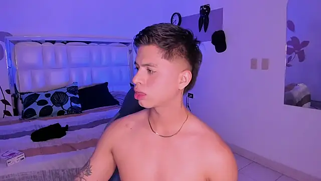 Niicky1  online show from 03.02.25