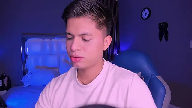 Niicky1  online show from 09.08.25