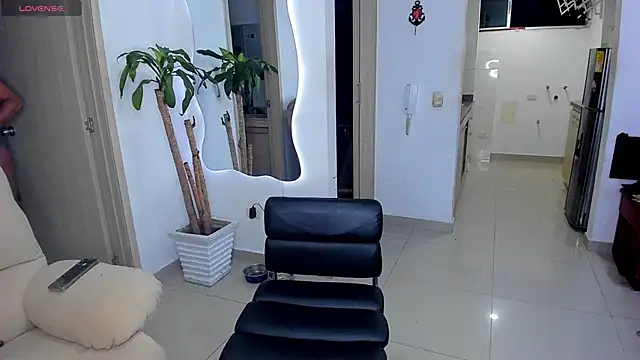 AbrilStivenson  online show from 10.02.25