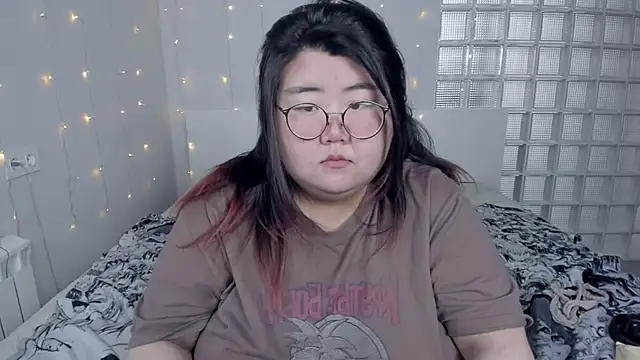 Snapshot of Nadine_asian chatting on 12.07.24 Nadine asian online show from 12.07.24