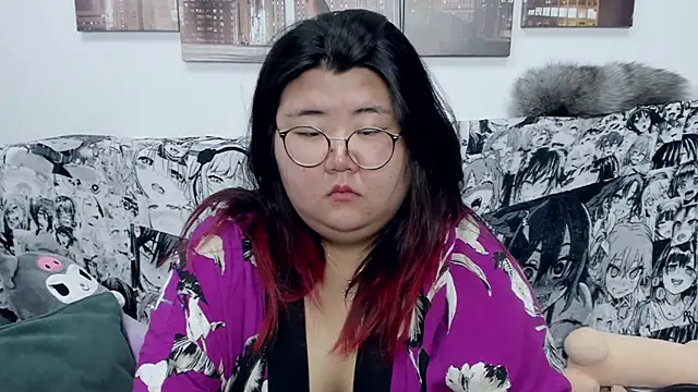 Snapshot of Nadine_asian chatting on 12.20.24 Nadine asian online show from 12.20.24