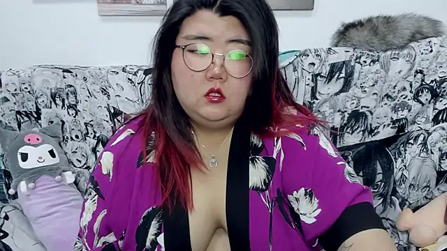 Snapshot of Nadine_asian chatting on 12.21.24 Nadine asian online show from 12.21.24