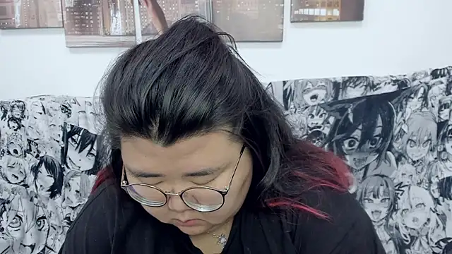 Snapshot of Nadine_asian chatting on 01.05.25 Nadine asian online show from 01.05.25