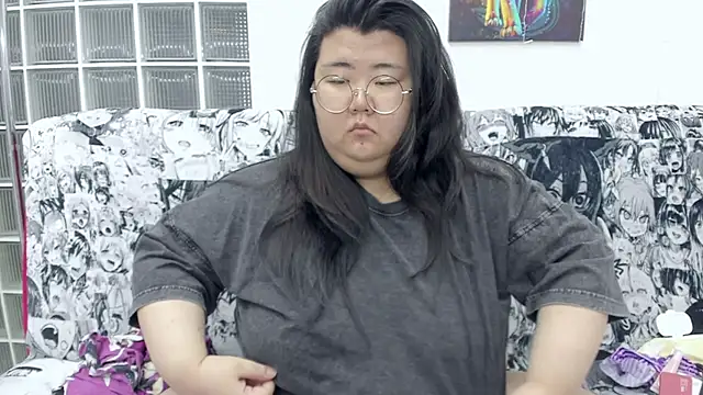 Snapshot of Nadine_asian chatting on 09.13.25 Nadine asian online show from 09.13.25