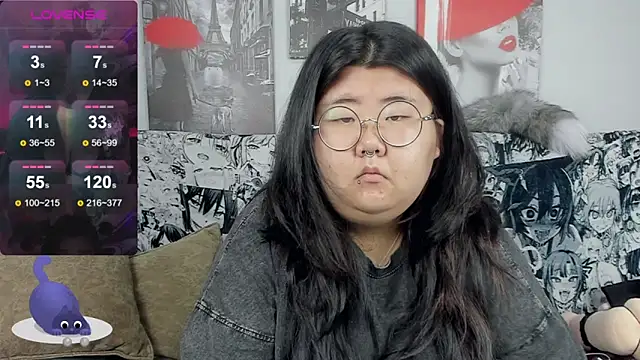 Snapshot of Nadine_asian chatting on 09.30.25 Nadine asian online show from 09.30.25