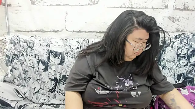 Snapshot of Nadine_asian chatting on 11.07.25 Nadine asian online show from 11.07.25