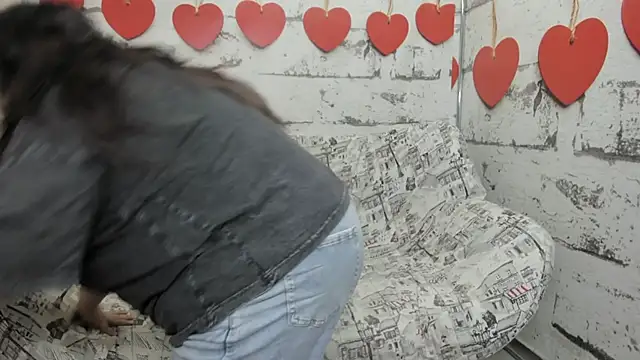 Snapshot of Nadine_asian chatting on 11.29.25 Nadine asian online show from 11.29.25