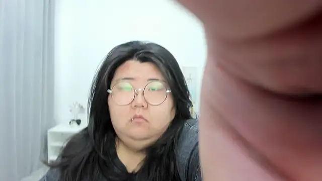 Nadine asian online show from 05.20.26