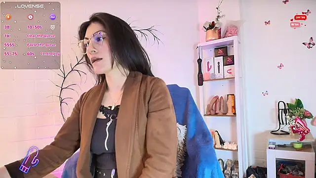 Rapunzeell  online show from 09.12.25