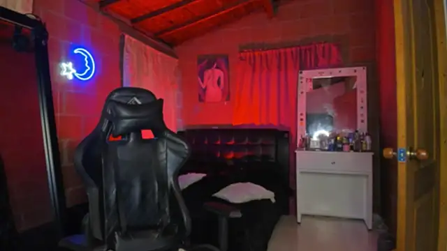 Snapshot of johedija chatting on 09.23.25 johedija online show from 09.23.25