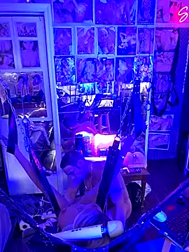 Snapshot of luvs2cumm69 chatting on 03.15.25 luvs2cumm69 online show from 03.15.25