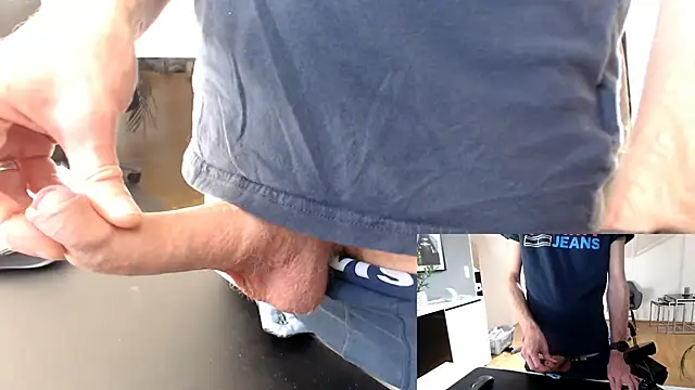 Snapshot of sperma_tributes chatting on 10.24.25 sperma tributes online show from 10.24.25