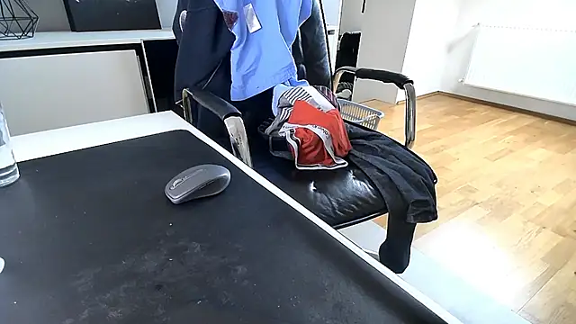 Snapshot of sperma_tributes chatting on 12.16.25 sperma tributes online show from 12.16.25