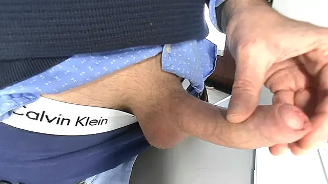 Snapshot of sperma_tributes chatting on 12.18.25 sperma tributes online show from 12.18.25