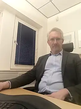 tom-swede online show from 01.16.25