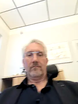 tom-swede online show from 10.14.25