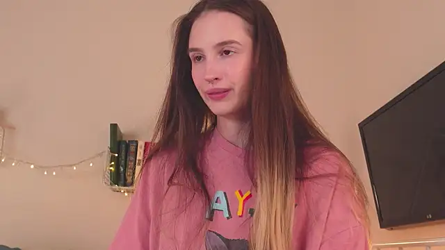 Snapshot of NeonShine chatting on 02.11.25 NeonShine online show from 02.11.25