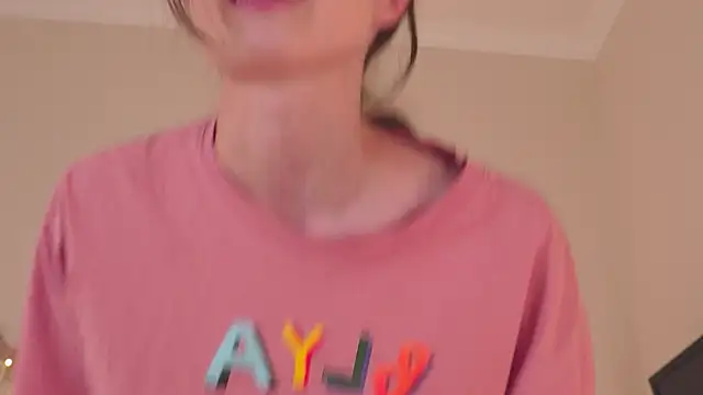 Snapshot of NeonShine chatting on 02.11.25 NeonShine online show from 02.11.25