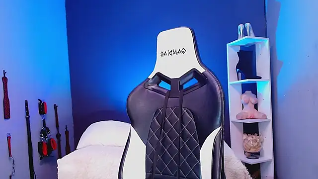 JadaRoberts online show from 12.05.25